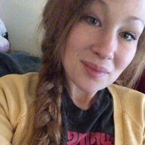 Meet your Posher, Lauren